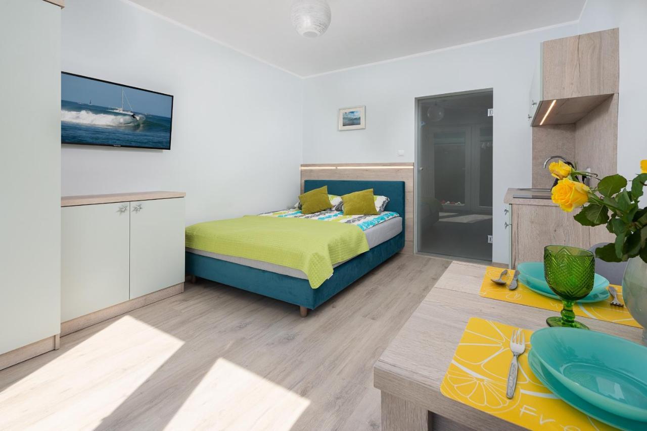 Roza Baltyku - Apartamenty I Pokoje A Debki Exterior photo